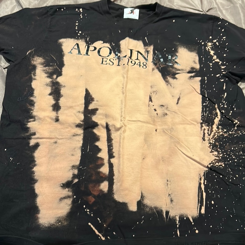 Apolinar BLK and gold